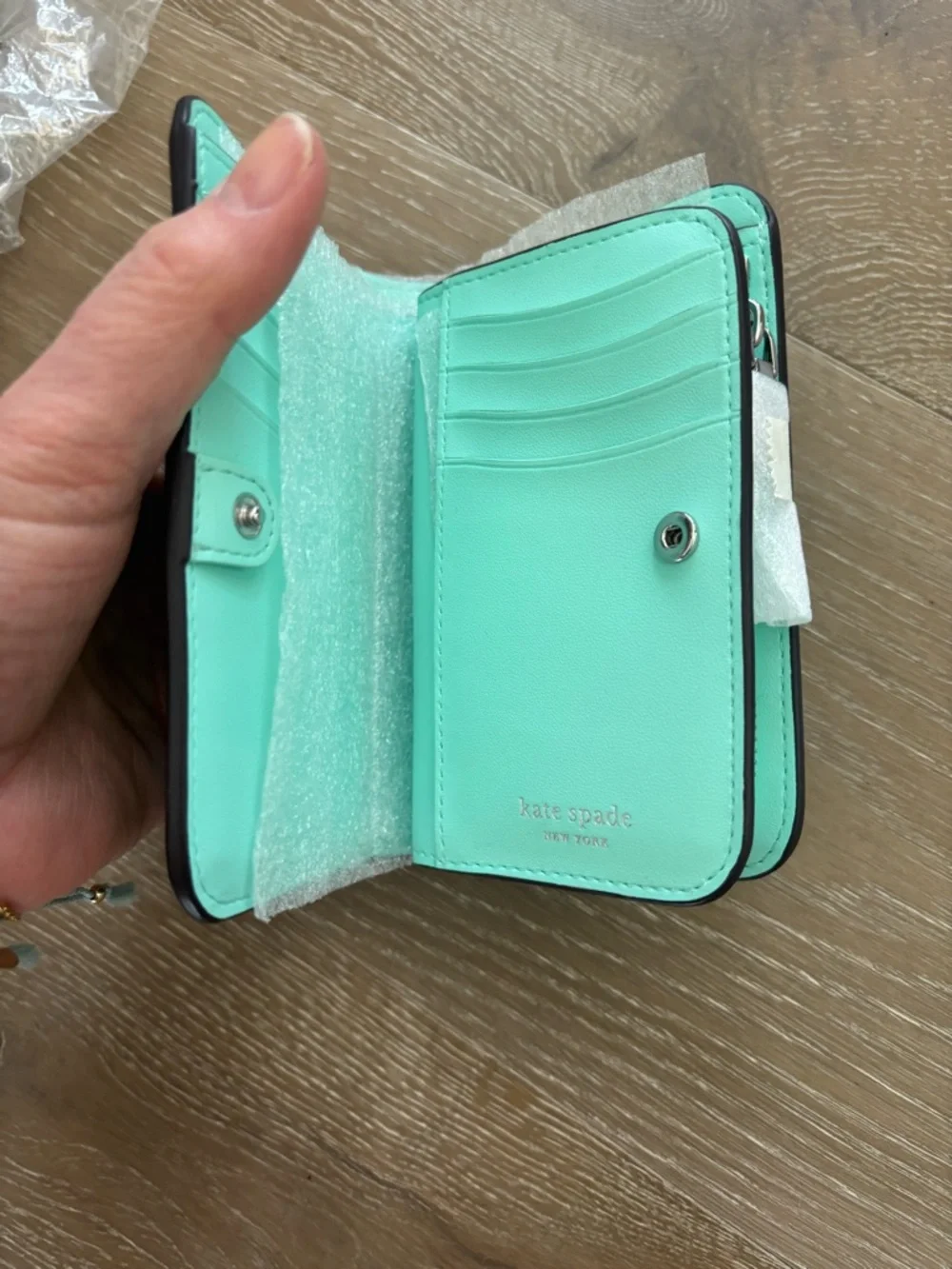 kate spade green-to-teal ombré zip-around wallet - Picture 5 of 8